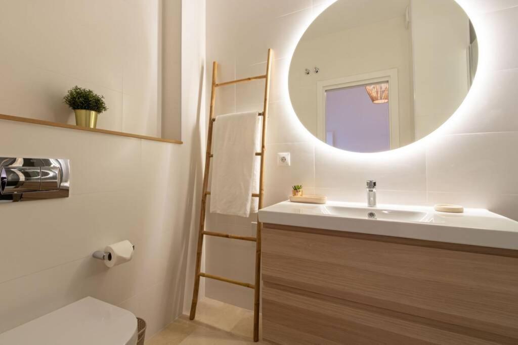 Mumu Luxury Suite Lirio Seville Exterior photo
