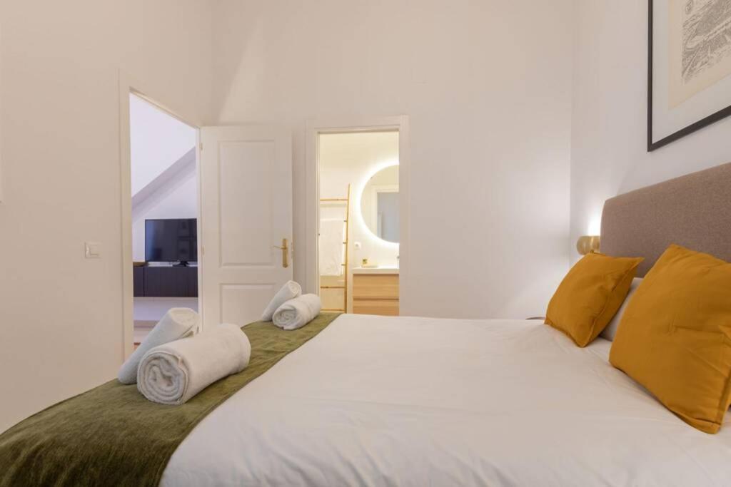 Mumu Luxury Suite Lirio Seville Exterior photo